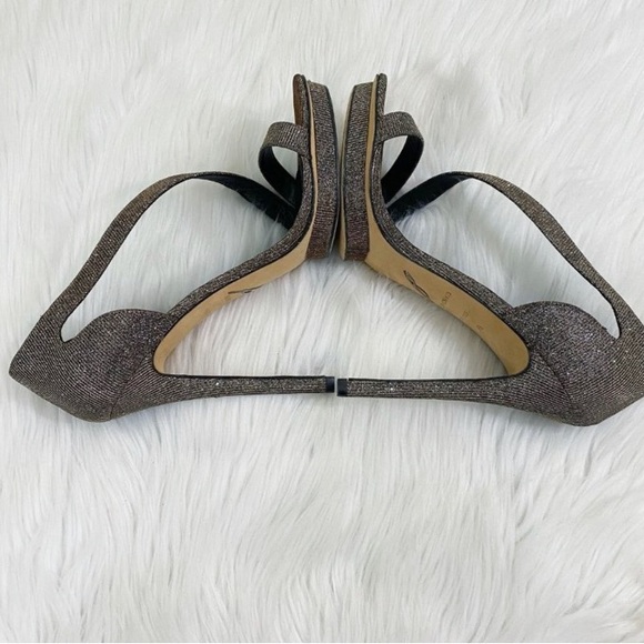 Brian Atwood Metallic Gold Strappy Sandal with Stiletto Heel Women's Sz 8.5 EUC - Picture 3 of 6